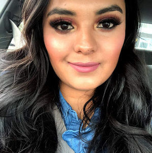 Meet your Posher, Lizbeth